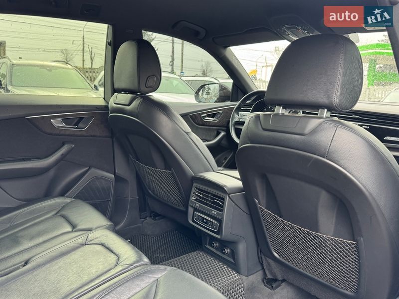 Позашляховик / Кросовер Audi Q8 2019 в Тернополі фото 27 Позашляховик / Кросовер Audi Q8 2019 в Тернополі