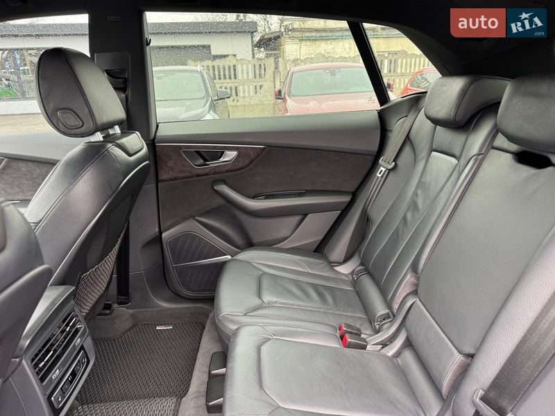 Позашляховик / Кросовер Audi Q8 2019 в Тернополі фото 43 Позашляховик / Кросовер Audi Q8 2019 в Тернополі