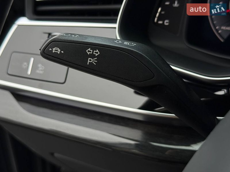 Позашляховик / Кросовер Audi Q8 2019 в Рівному