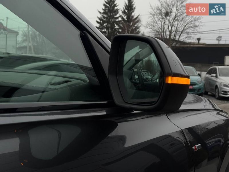 Позашляховик / Кросовер Audi Q8 2019 в Рівному