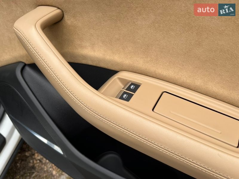 Позашляховик / Кросовер Audi Q8 2019 в Ковелі