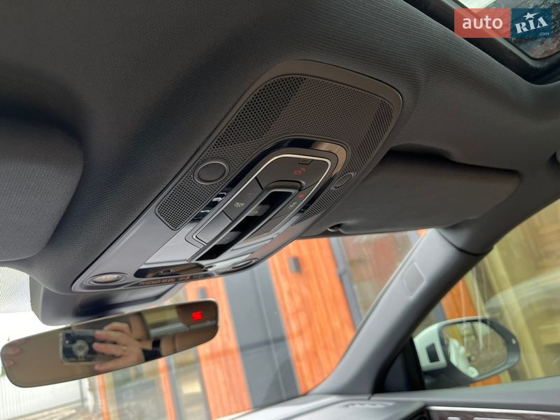 Позашляховик / Кросовер Audi Q8 2019 в Ковелі