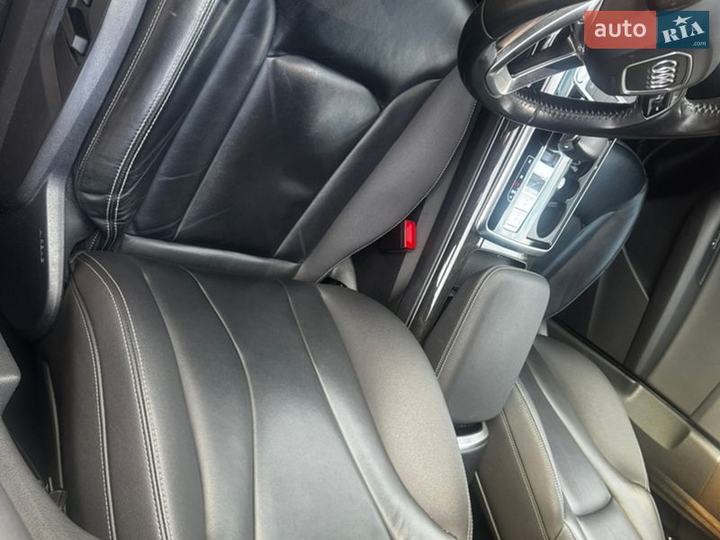 Внедорожник / Кроссовер Audi Q8 2018 в Львове фото 40 Внедорожник / Кроссовер Audi Q8 2018 в Львове