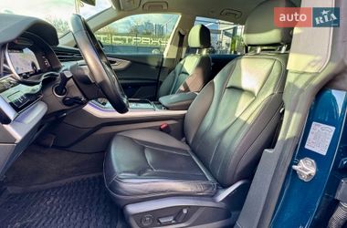 Внедорожник / Кроссовер Audi Q8 2018 в Киеве