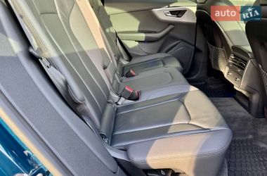 Внедорожник / Кроссовер Audi Q8 2018 в Киеве