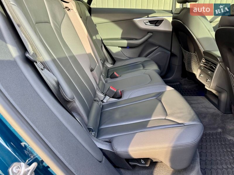 Внедорожник / Кроссовер Audi Q8 2018 в Киеве