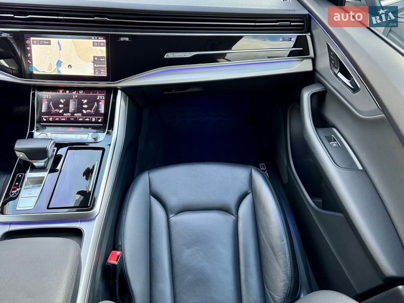 Внедорожник / Кроссовер Audi Q8 2018 в Киеве