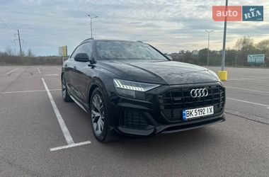 Внедорожник / Кроссовер Audi Q8 2021 в Ровно