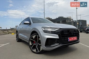 Внедорожник / Кроссовер Audi Q8 2021 в Киеве