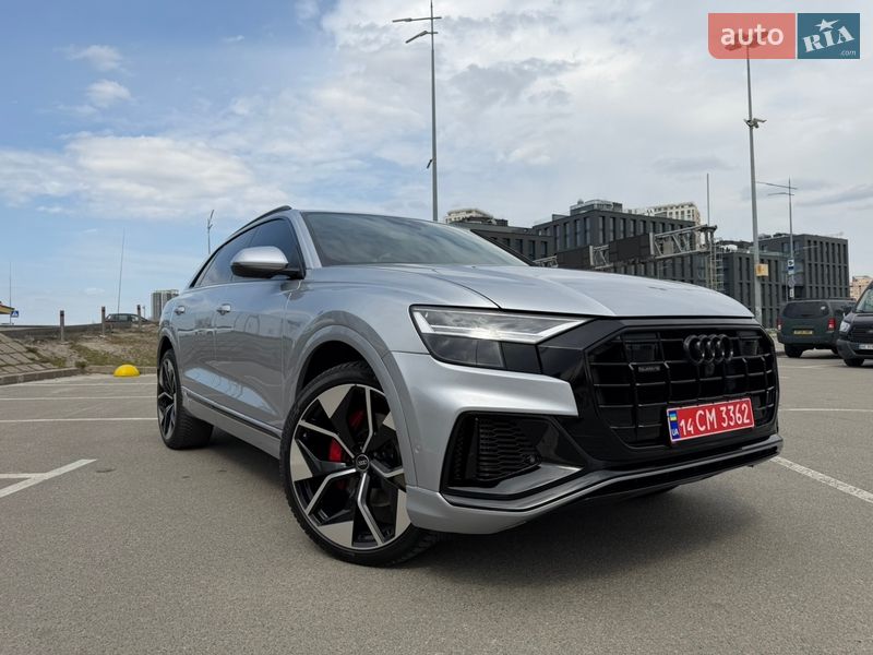 Audi Q8 2021