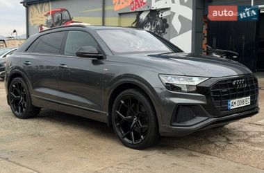 Позашляховик / Кросовер Audi Q8 2018 в Житомирі