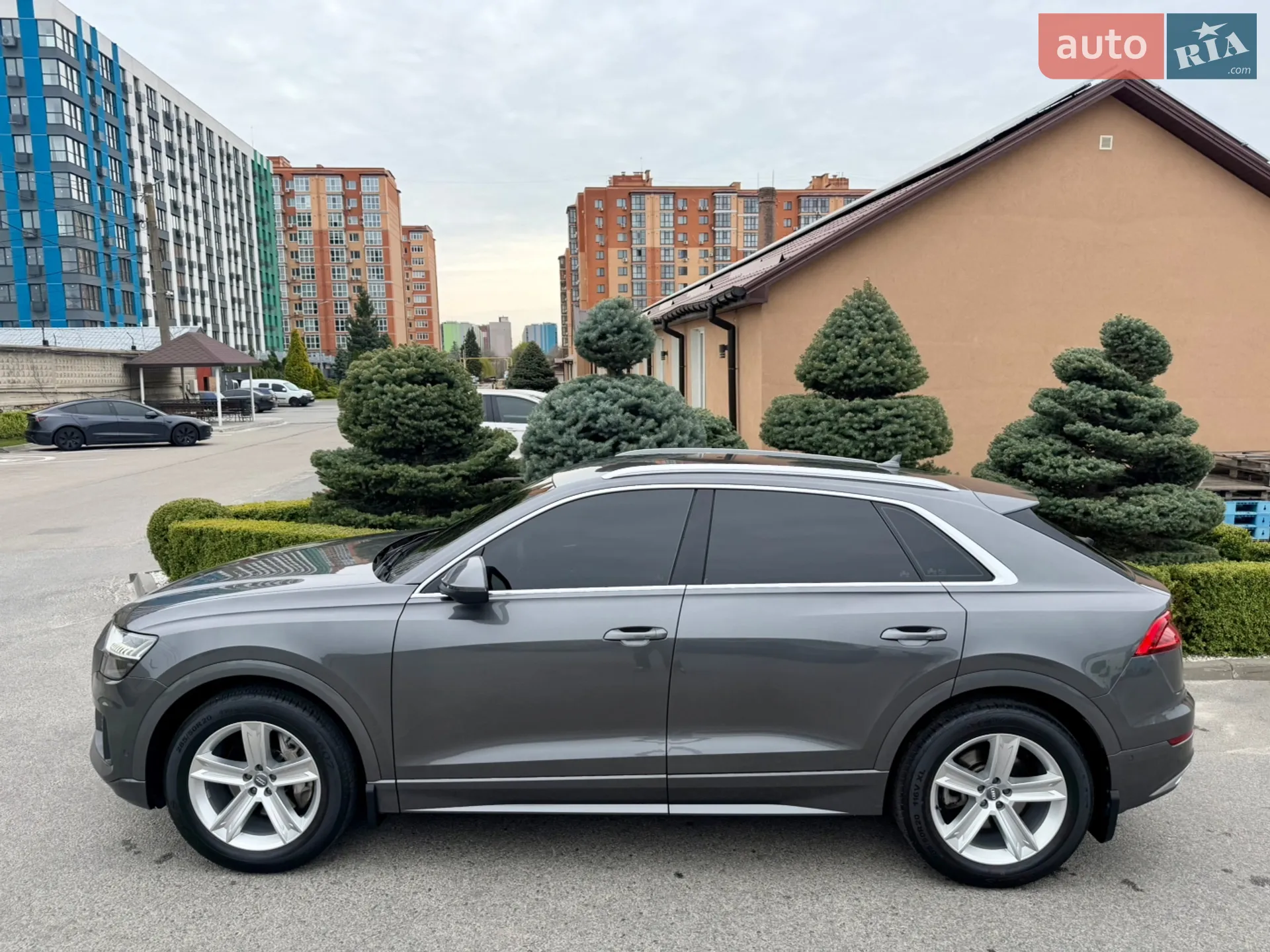 2019 Audi Q8 - мініатюра 8