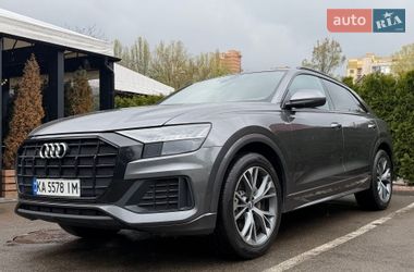 Позашляховик / Кросовер Audi Q8 2020 в Києві