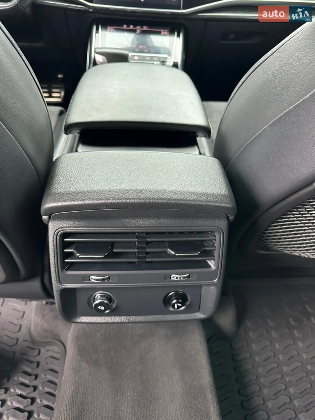 2018 Audi Q8 - мініатюра 32