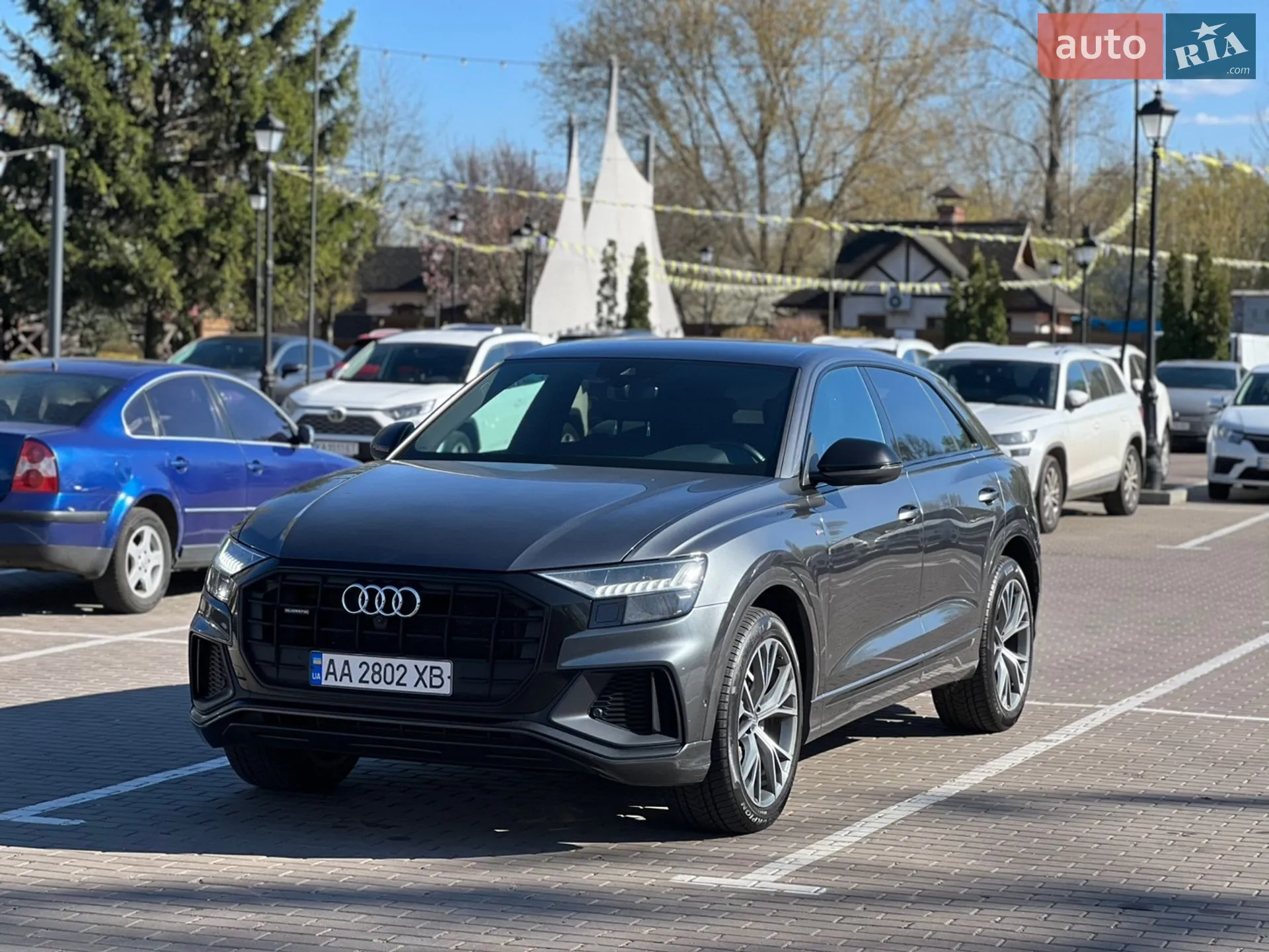 Audi Q8 2018 VIN WAUZZZF19KD017437 фото оголошення 4 з 24
