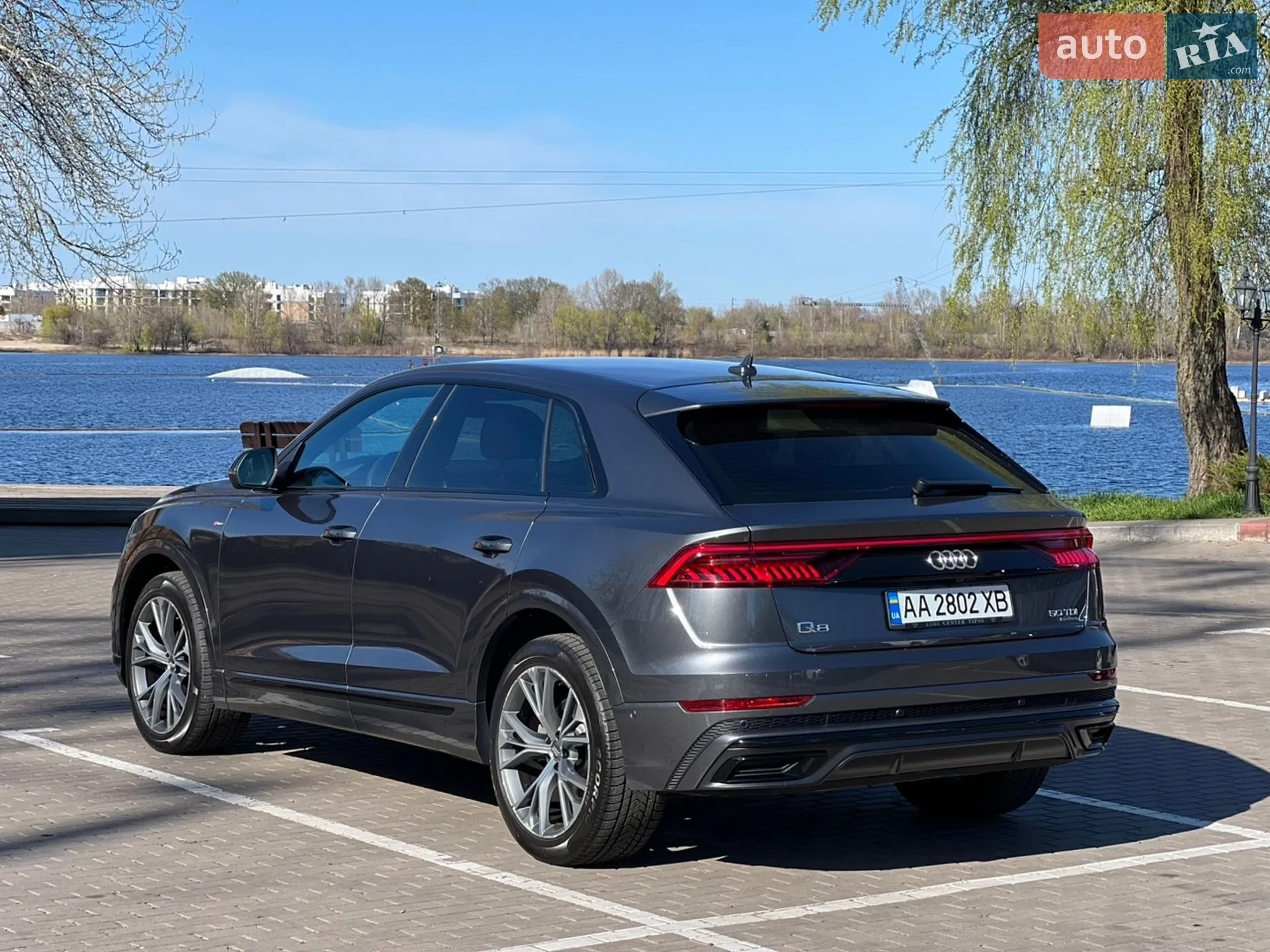 Audi Q8 2018 VIN WAUZZZF19KD017437 фото оголошення 8 з 24