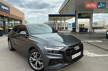 Позашляховик / Кросовер Audi Q8 2019 в Дніпрі