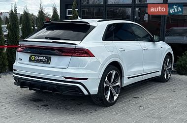 Позашляховик / Кросовер Audi Q8 2021 в Львові