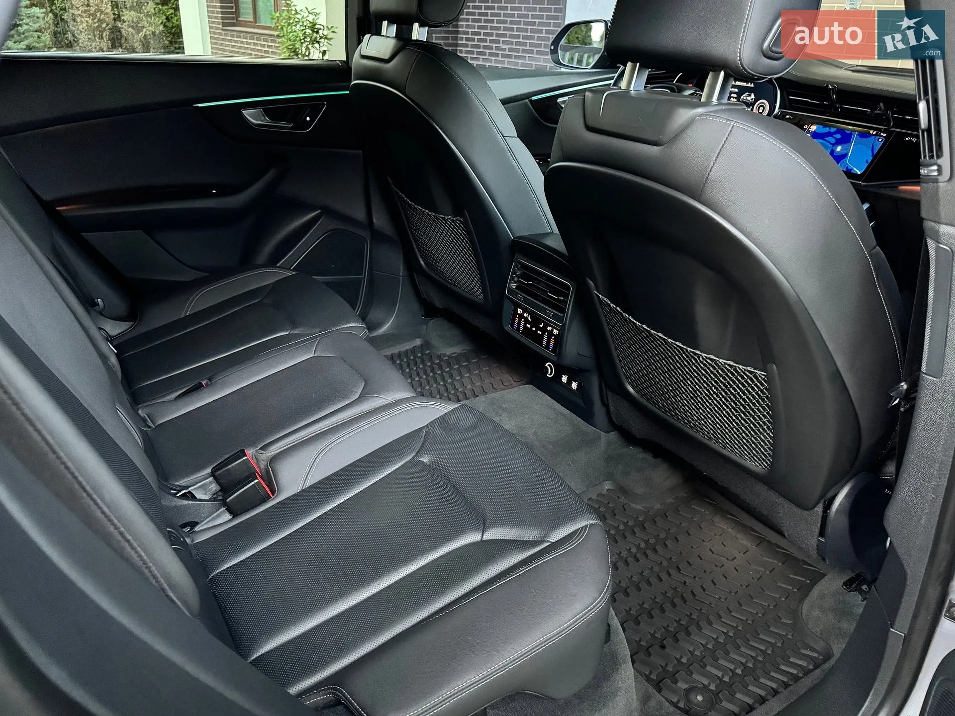 2019 Audi Q8 - мініатюра 14