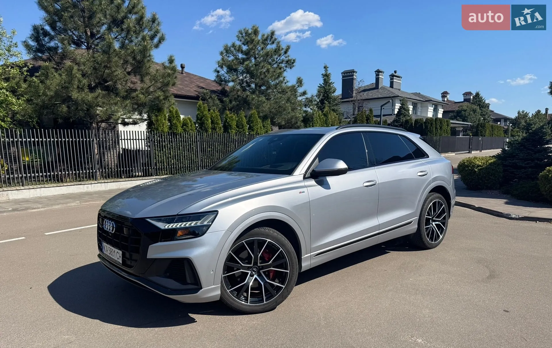 2019 Audi Q8 - мініатюра 2