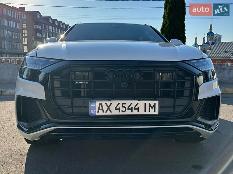 Audi Q8