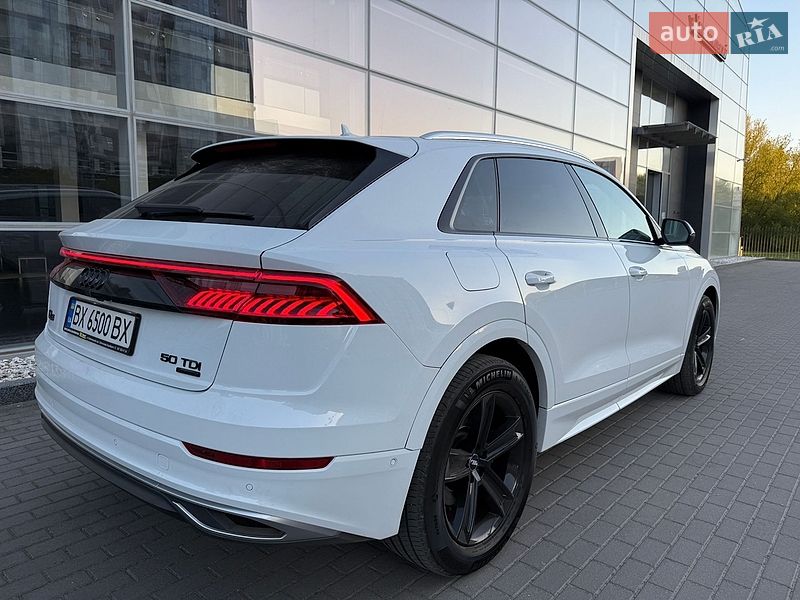 Внедорожник / Кроссовер Audi Q8 2020 в Хмельницком