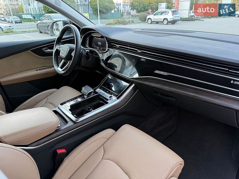 Внедорожник / Кроссовер Audi Q8 2020 в Хмельницком