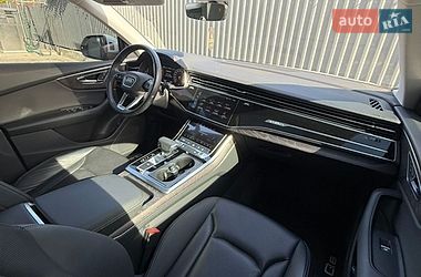 Внедорожник / Кроссовер Audi Q8 2018 в Ужгороде