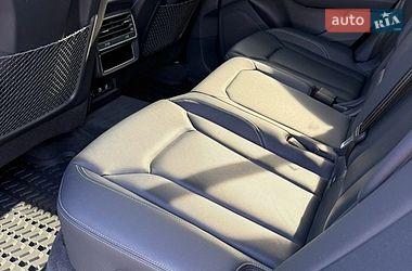 Внедорожник / Кроссовер Audi Q8 2018 в Ужгороде