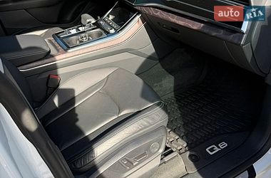 Внедорожник / Кроссовер Audi Q8 2018 в Ужгороде