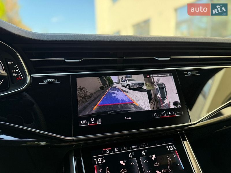 Внедорожник / Кроссовер Audi Q8 2025 в Львове