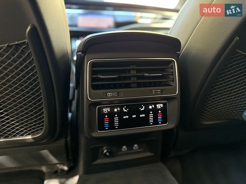Внедорожник / Кроссовер Audi Q8 2025 в Львове