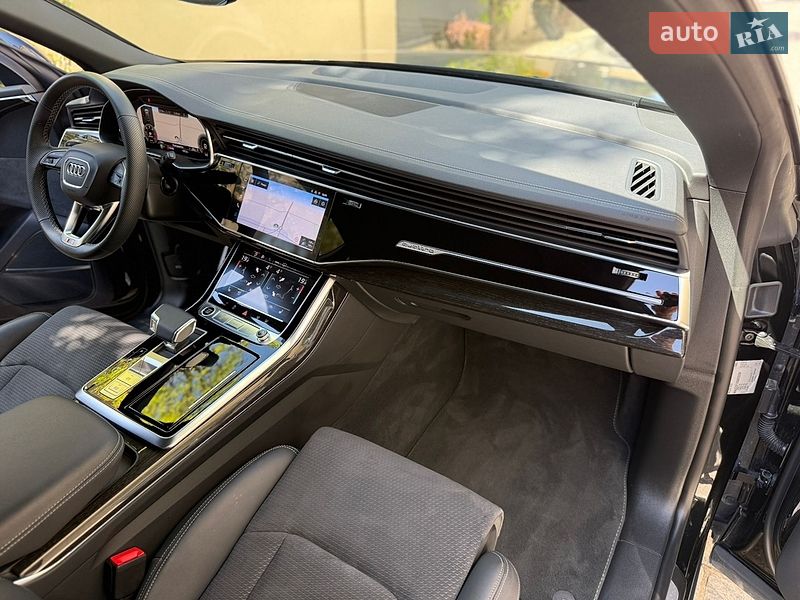 Внедорожник / Кроссовер Audi Q8 2025 в Львове