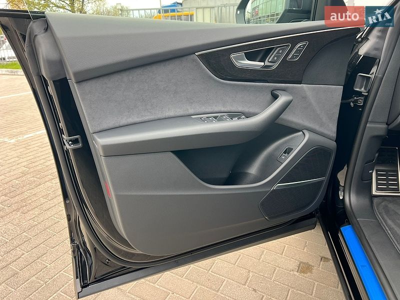 Внедорожник / Кроссовер Audi Q8 2026 в Полтаве
