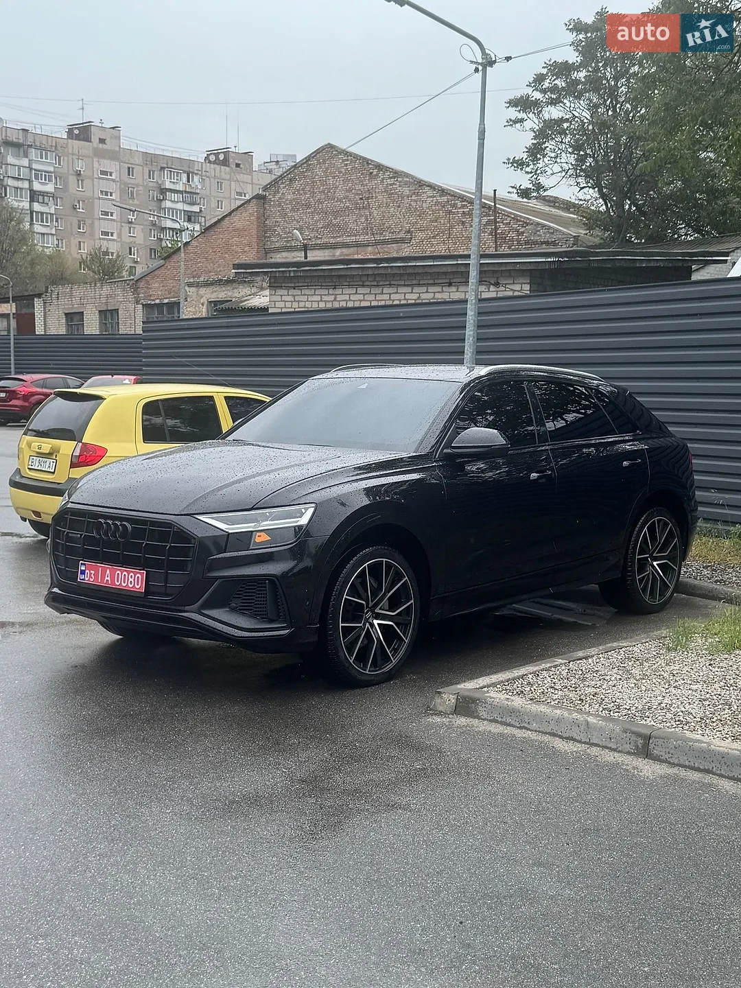 2019 Audi Q8 - мініатюра 2