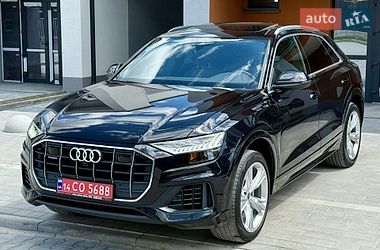 Внедорожник / Кроссовер Audi Q8 2021 в Тернополе