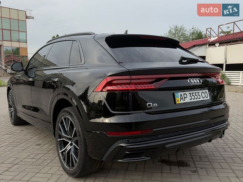 Позашляховик / Кросовер Audi Q8 2022 в Запоріжжі