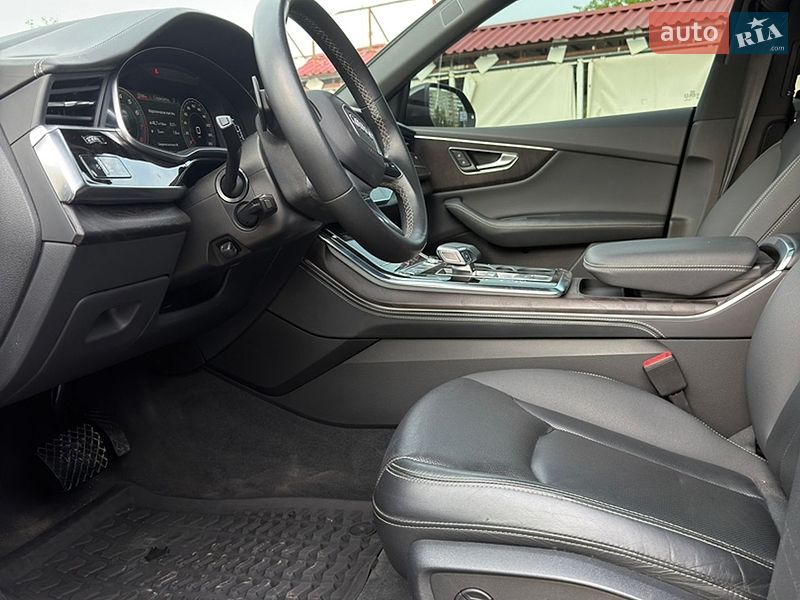 Позашляховик / Кросовер Audi Q8 2022 в Запоріжжі