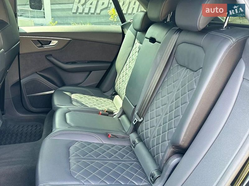 Позашляховик / Кросовер Audi Q8 2023 в Києві фото 17 Позашляховик / Кросовер Audi Q8 2023 в Києві