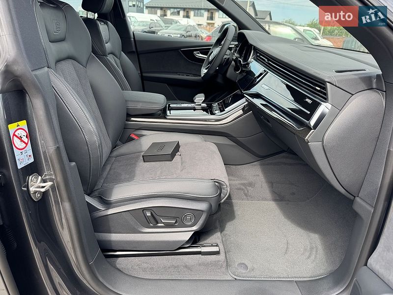 Внедорожник / Кроссовер Audi Q8 2026 в Ровно