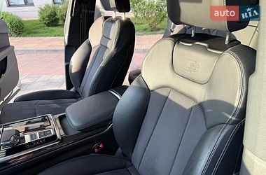 Позашляховик / Кросовер Audi Q8 2023 в Києві