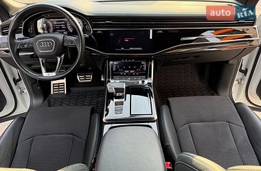 Позашляховик / Кросовер Audi Q8 2023 в Києві