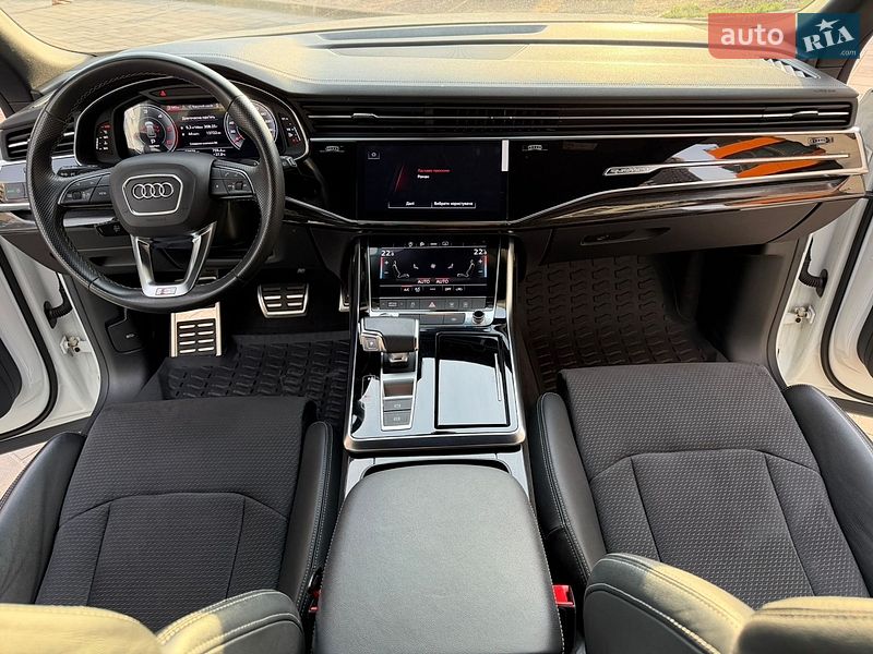 Позашляховик / Кросовер Audi Q8 2023 в Києві