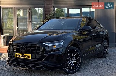 Позашляховик / Кросовер Audi Q8 2020 в Львові
