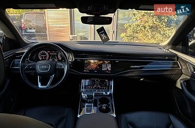 Позашляховик / Кросовер Audi Q8 2020 в Львові