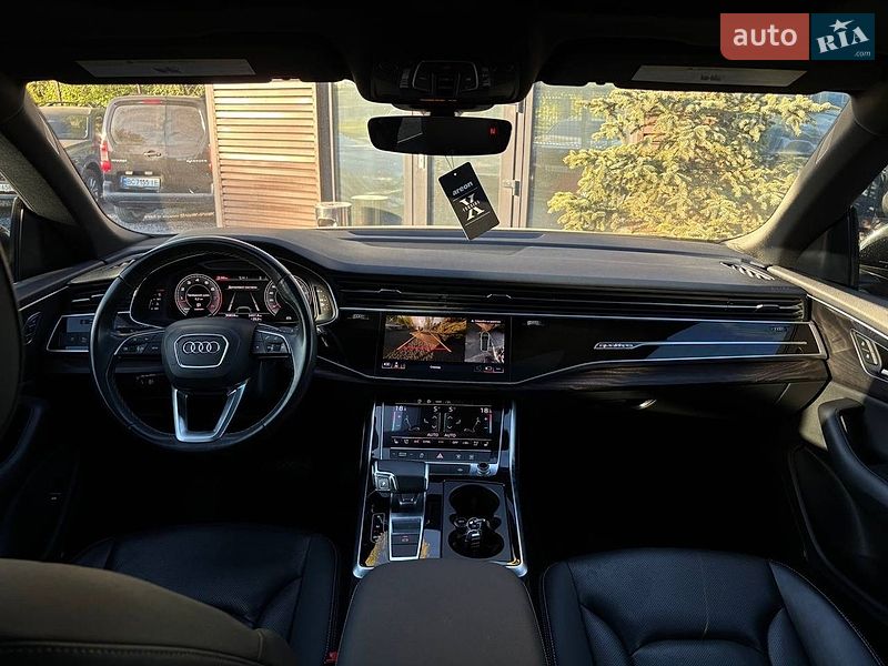 Позашляховик / Кросовер Audi Q8 2020 в Львові