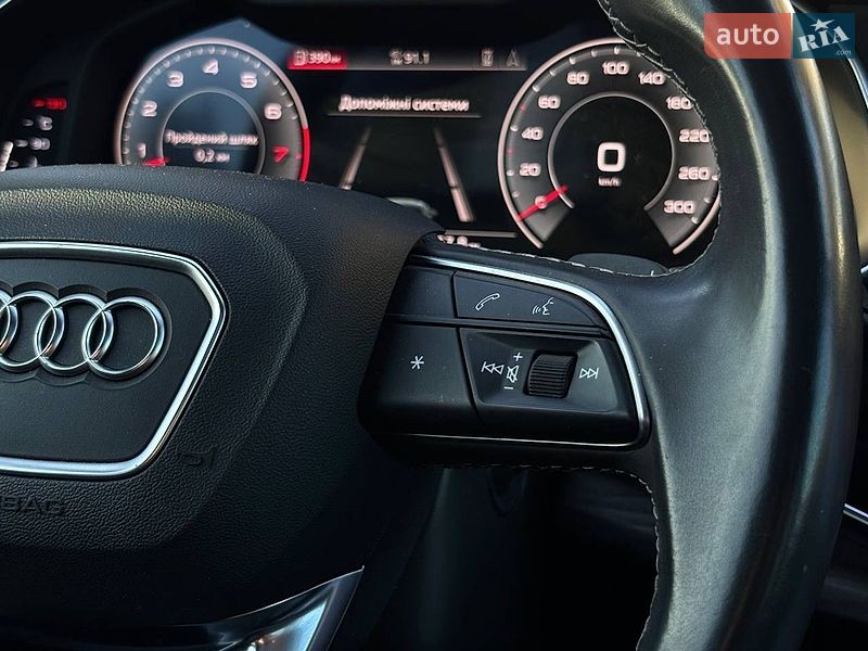 Позашляховик / Кросовер Audi Q8 2020 в Львові