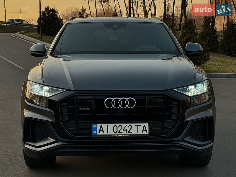 Внедорожник / Кроссовер Audi Q8 2019 в Киеве