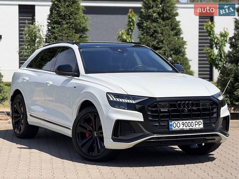 Позашляховик / Кросовер Audi Q8 2018 в Одесі