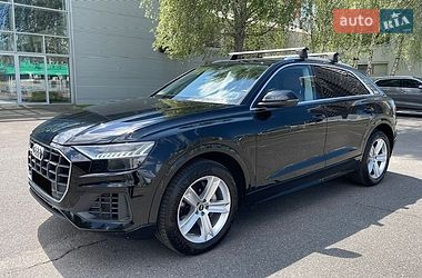 Позашляховик / Кросовер Audi Q8 2020 в Києві